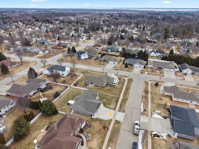 3164 HOWARD VIEW LANE, Green Bay, WI 54313