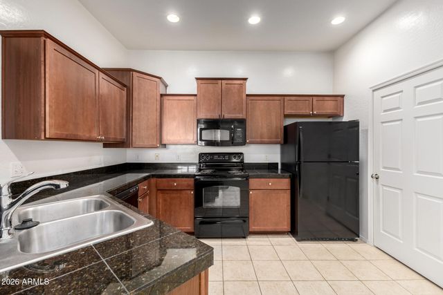 14575 W MOUNTAIN VIEW Boulevard 10216, Surprise, AZ 85374