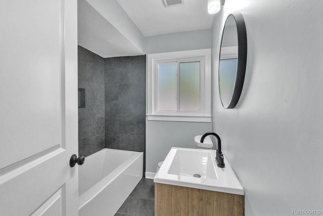 9312 Appleton, Redford Charter Township, MI 48239