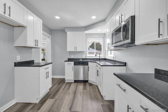 9312 Appleton, Redford Charter Township, MI 48239