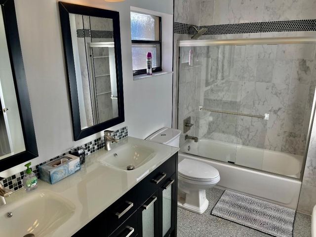 505 Prestwick Circle, Palm Beach Gardens, FL 33418