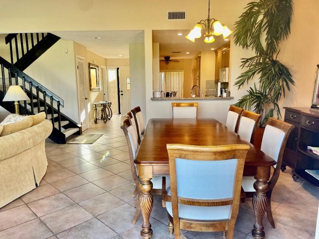 505 Prestwick Circle, Palm Beach Gardens, FL 33418