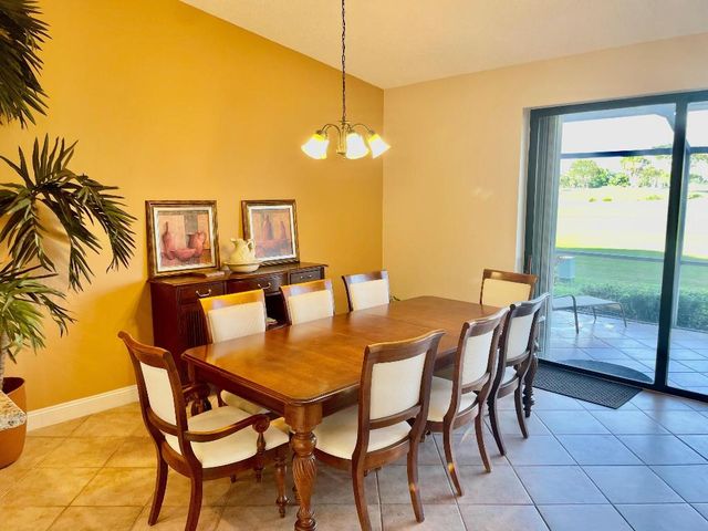 505 Prestwick Circle, Palm Beach Gardens, FL 33418