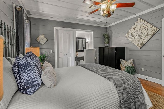 709 South Coulter Drive, Bryan, TX 77802