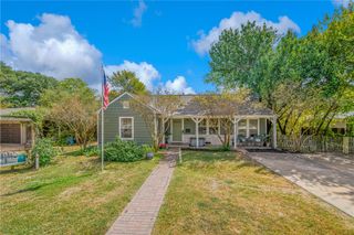 709 South Coulter Drive, Bryan, TX 77802