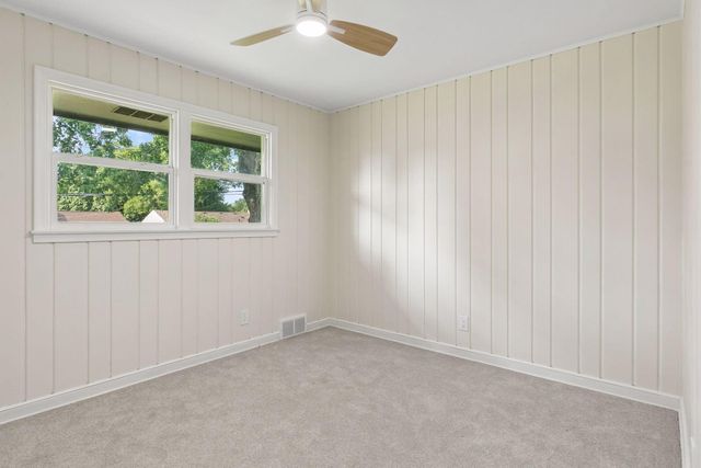 1432 County Road B West W, Roseville, MN 55113