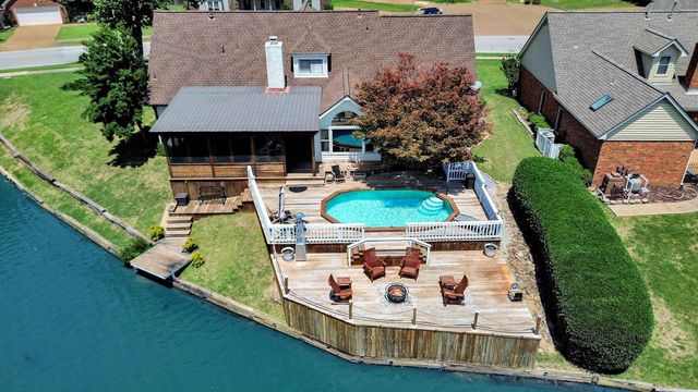 8729 E CARROLLWOOD LN, Cordova, TN 38016