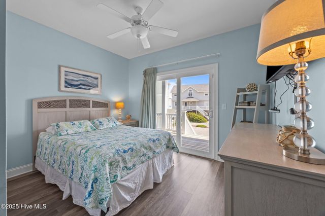132 N Permuda Wynd Drive, N Topsail Beach, NC 28460