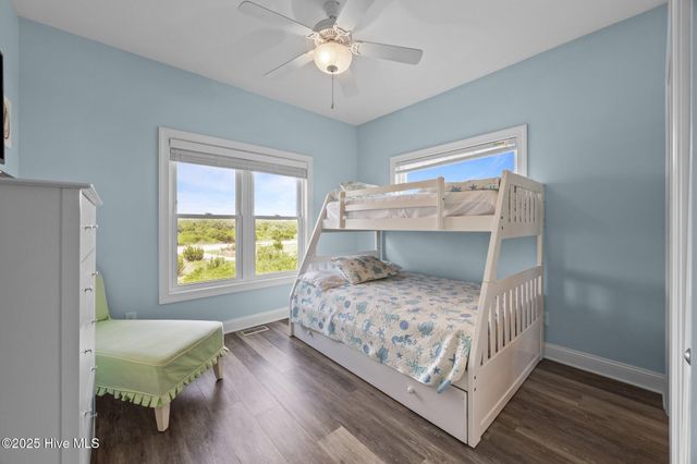 132 N Permuda Wynd Drive, N Topsail Beach, NC 28460