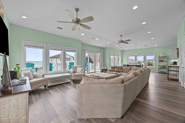 132 N Permuda Wynd Drive, N Topsail Beach, NC 28460