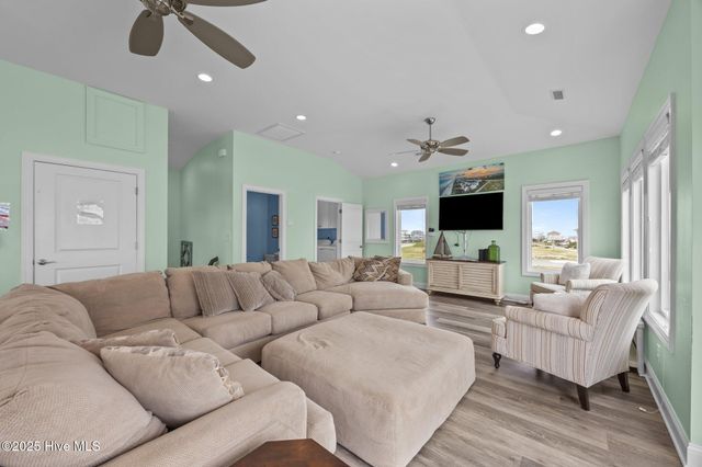 132 N Permuda Wynd Drive, N Topsail Beach, NC 28460