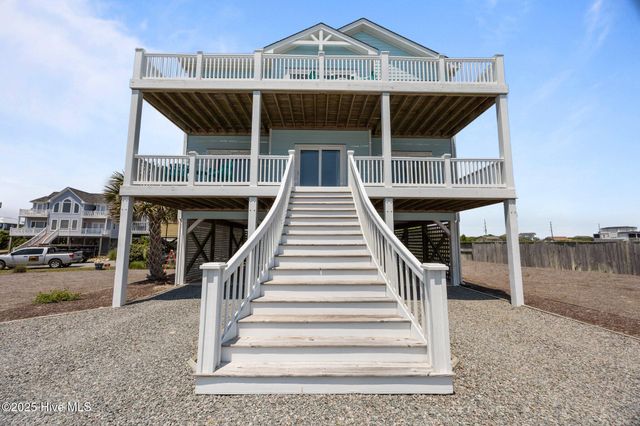 132 N Permuda Wynd Drive, N Topsail Beach, NC 28460