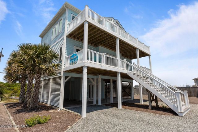 132 N Permuda Wynd Drive, N Topsail Beach, NC 28460