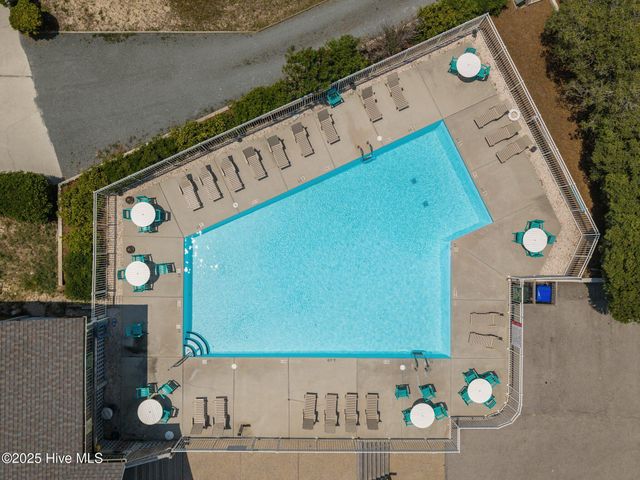 132 N Permuda Wynd Drive, N Topsail Beach, NC 28460