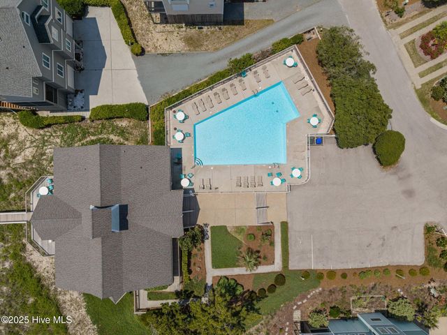 132 N Permuda Wynd Drive, N Topsail Beach, NC 28460