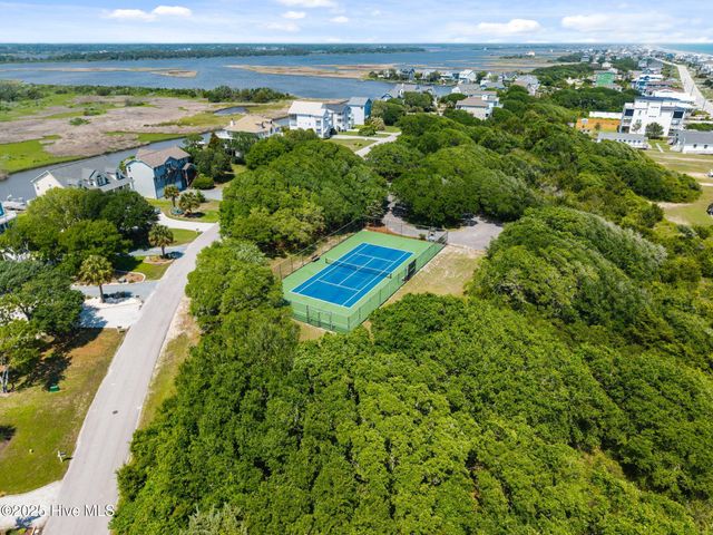 132 N Permuda Wynd Drive, N Topsail Beach, NC 28460