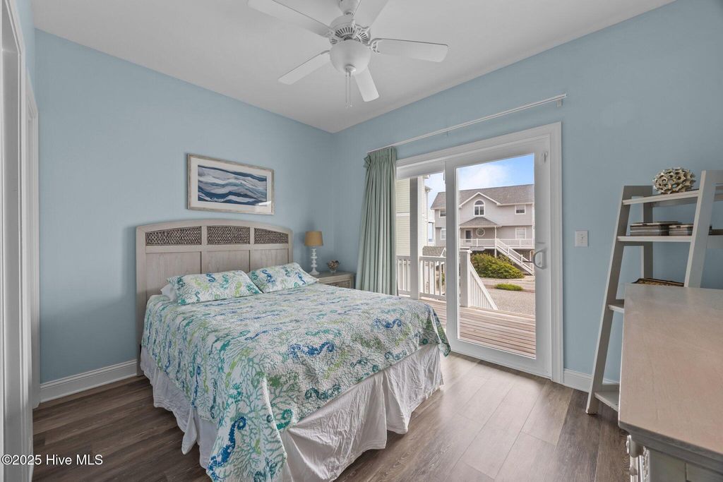 Image 19 of property listing at 132 N Permuda Wynd Drive, N Topsail Beach, NC 28460