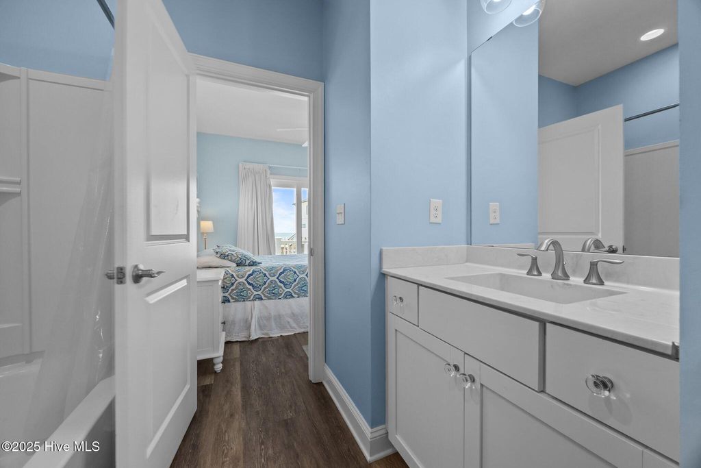 Image 25 of property listing at 132 N Permuda Wynd Drive, N Topsail Beach, NC 28460