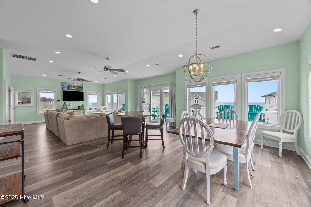 Image 34 of property listing at 132 N Permuda Wynd Drive, N Topsail Beach, NC 28460