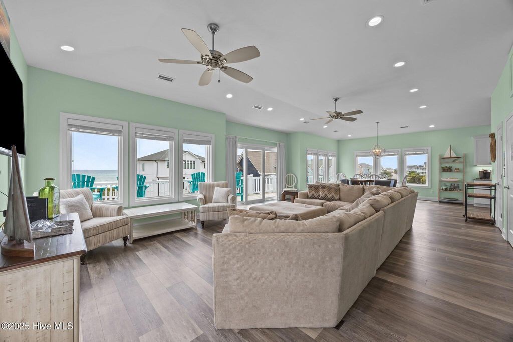 Image 35 of property listing at 132 N Permuda Wynd Drive, N Topsail Beach, NC 28460