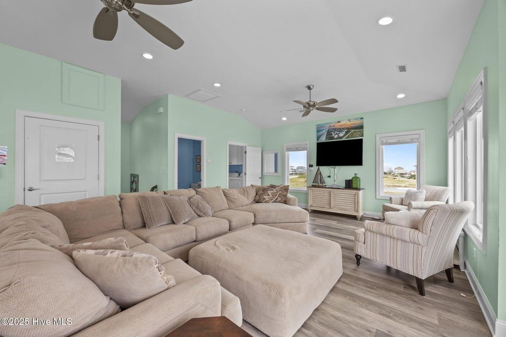 Image 37 of property listing at 132 N Permuda Wynd Drive, N Topsail Beach, NC 28460