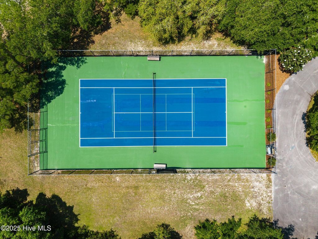 Image 58 of property listing at 132 N Permuda Wynd Drive, N Topsail Beach, NC 28460