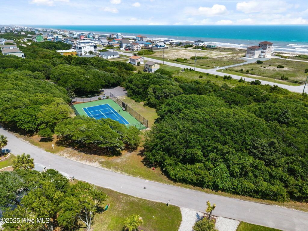 Image 60 of property listing at 132 N Permuda Wynd Drive, N Topsail Beach, NC 28460