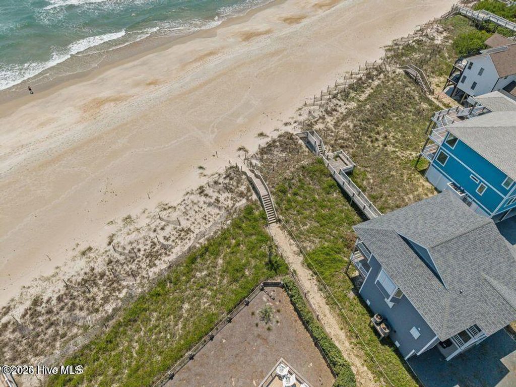 Image 65 of property listing at 132 N Permuda Wynd Drive, N Topsail Beach, NC 28460