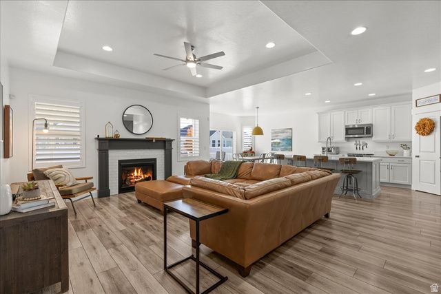 889 W SAGEWOOD DR, Stansbury Park, UT 84074