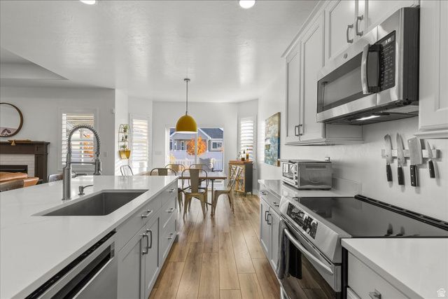 889 W SAGEWOOD DR, Stansbury Park, UT 84074