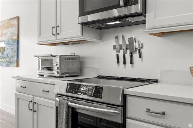 889 W SAGEWOOD DR, Stansbury Park, UT 84074