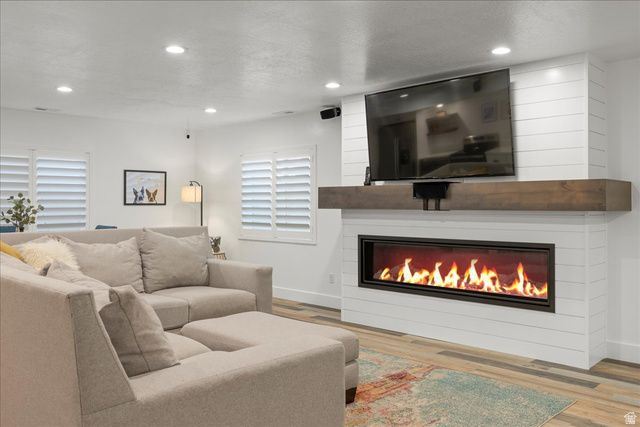 889 W SAGEWOOD DR, Stansbury Park, UT 84074