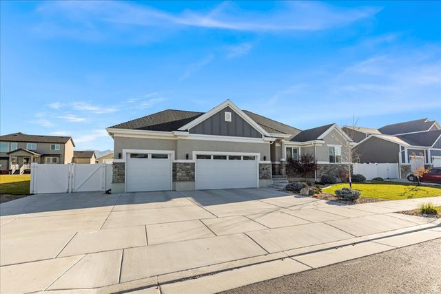 889 W SAGEWOOD DR, Stansbury Park, UT 84074