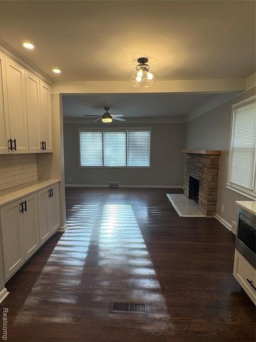 3003 Garden Avenue, Royal Oak, MI 48073