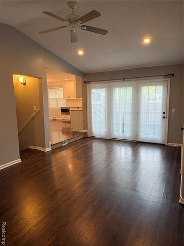 3003 Garden Avenue, Royal Oak, MI 48073