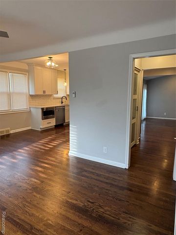 3003 Garden Avenue, Royal Oak, MI 48073