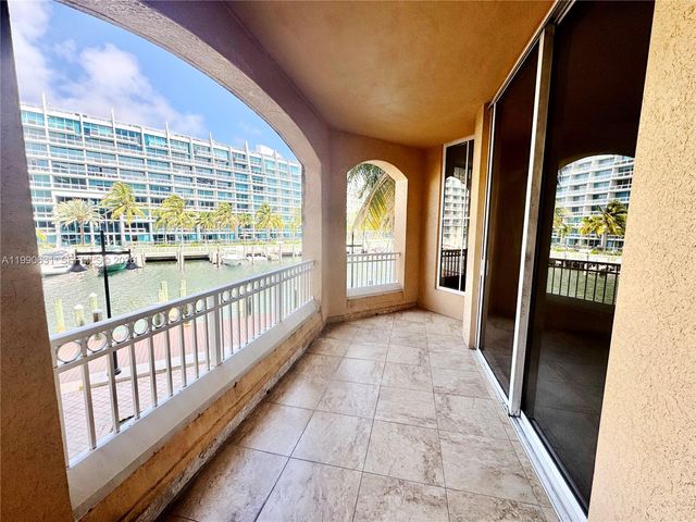 3001 NE 185th St 213, Aventura, FL 33180