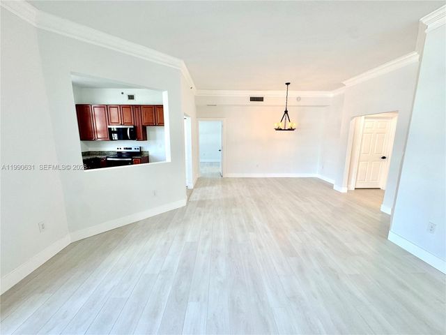 3001 NE 185th St 213, Aventura, FL 33180