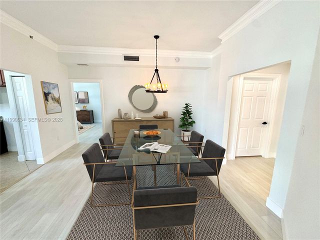 3001 NE 185th St 213, Aventura, FL 33180