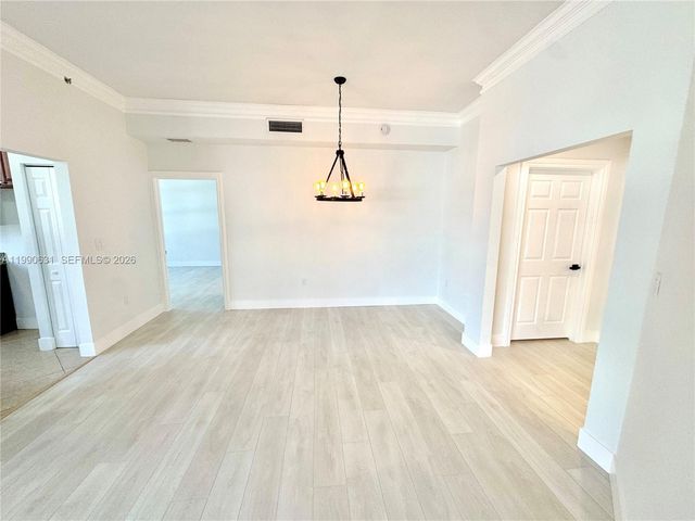 3001 NE 185th St 213, Aventura, FL 33180