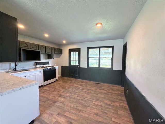 1150 Price Street, Cahokia, IL 62206