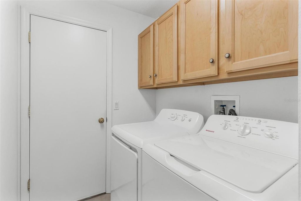 Image 24 of property listing at 7023 ARCADIAN COURT, Mount Dora, FL 32757