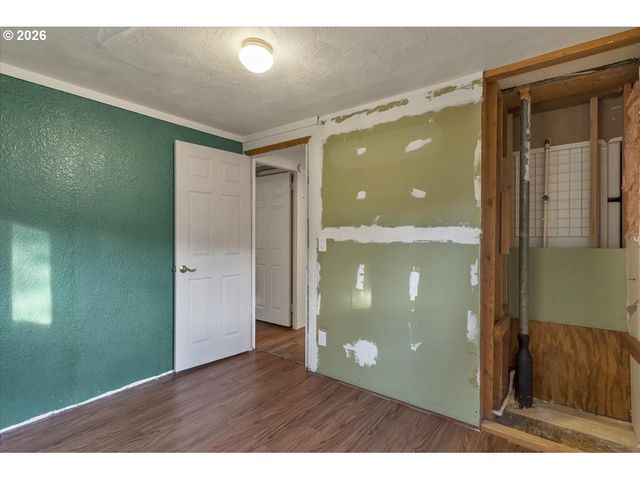 376 OLALLA Rd, Toledo, OR 97391