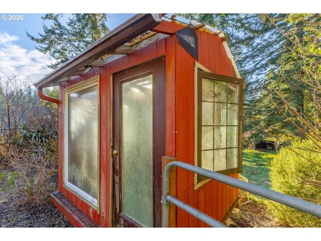 376 OLALLA Rd, Toledo, OR 97391