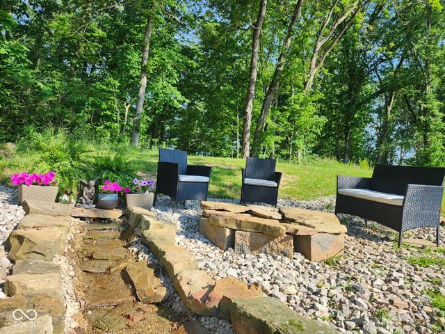15411 N State Road 9, Hope, IN 47246
