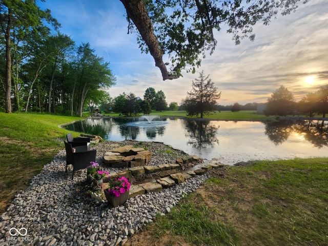 15411 N State Road 9, Hope, IN 47246