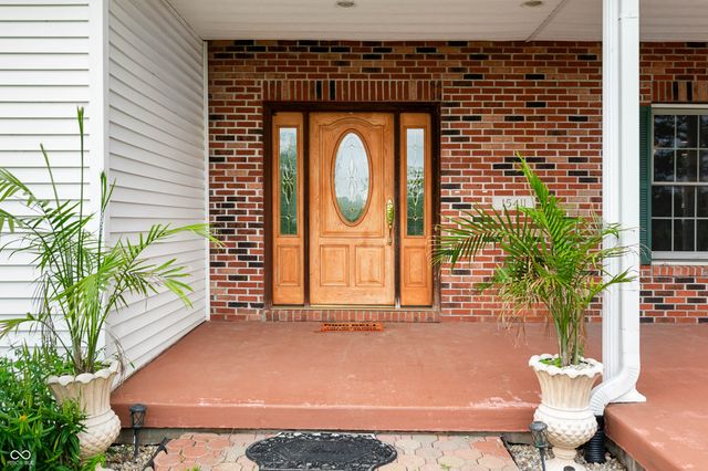 15411 N State Road 9, Hope, IN 47246