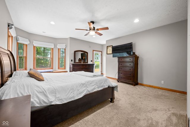 15411 N State Road 9, Hope, IN 47246