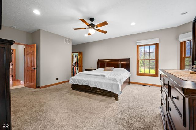 15411 N State Road 9, Hope, IN 47246
