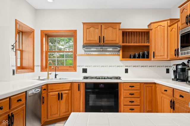 15411 N State Road 9, Hope, IN 47246